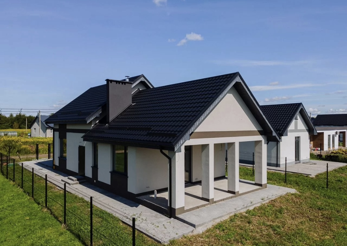 Индивидуальный жилой дом в пос. Авангардное Гурьевского района - Ваш ключ к комфортной жизни!
Представляем Вам уютный индивидуальный жилой дом на ул. Офицерской в пос. Авангардное. Идеальное сочетание доступности и комфорта!
Отличное расположение: Всего в нескольких минутах от Калининграда и Гурьевс